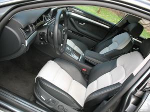 Audi S8 2008 года  (NA)